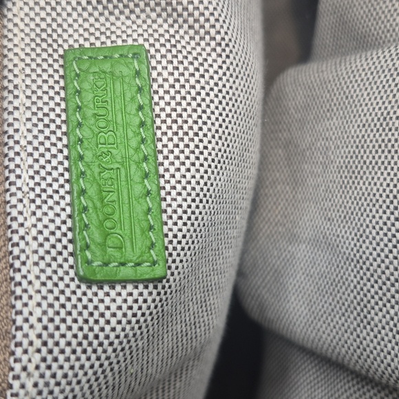 Dooney & Bourke Green Pebble Leather Crescent Tote with Pouch & Key Fob 💚 COA - Picture 13 of 17